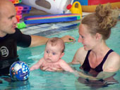 Pływanie dla niemowląt